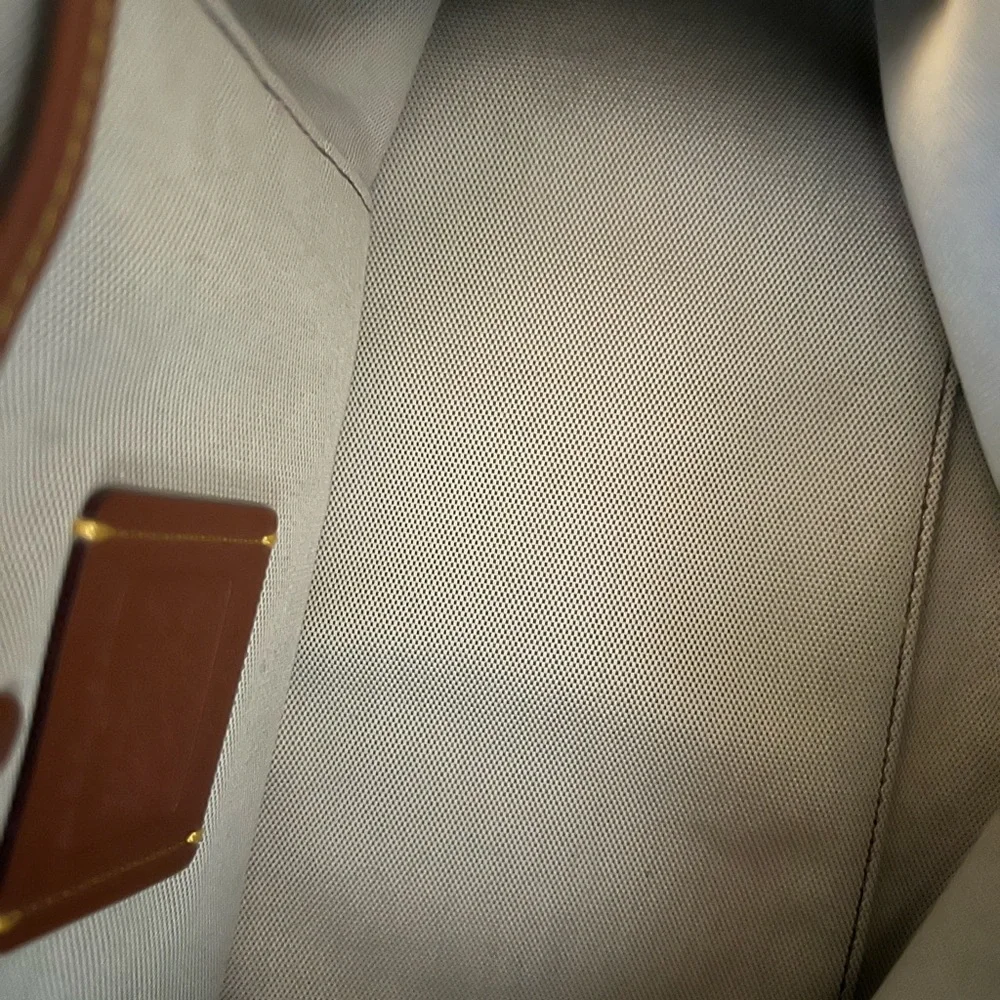 NWOT Coach 1941 Cass Hobo - Picture 5 of 7